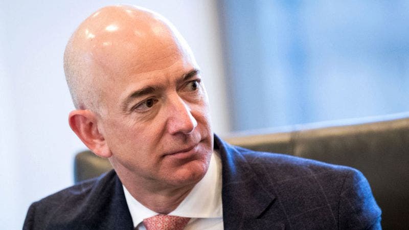 Jeff Bezos deja de dirigir Amazon 27 años después de fundar la compañía