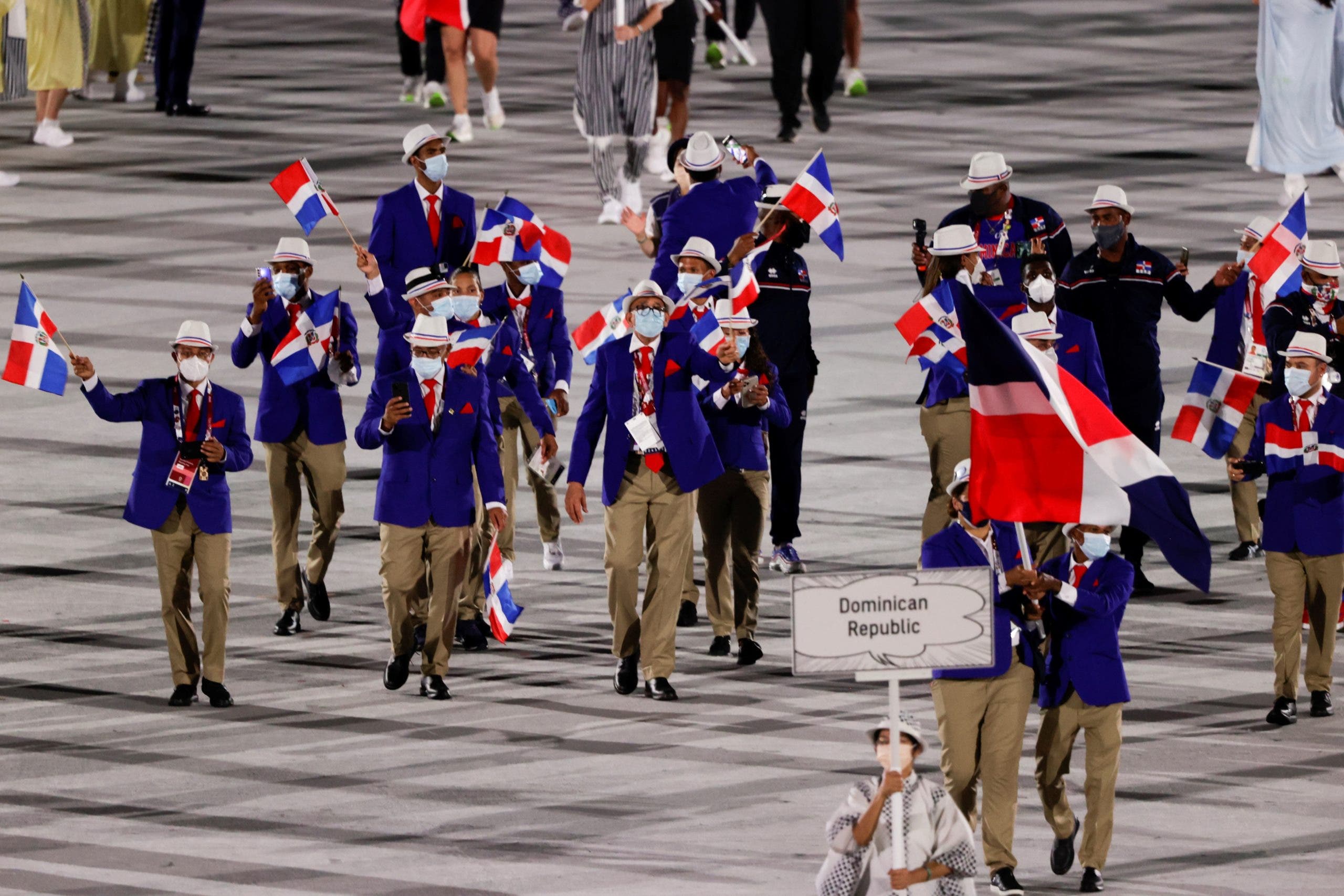 Delegación dominicana desfile en los Juegos Olímpicos de Tokio