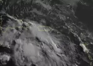 Huracán Elsa podría degradarse a tormenta tropical, según meteorólogo