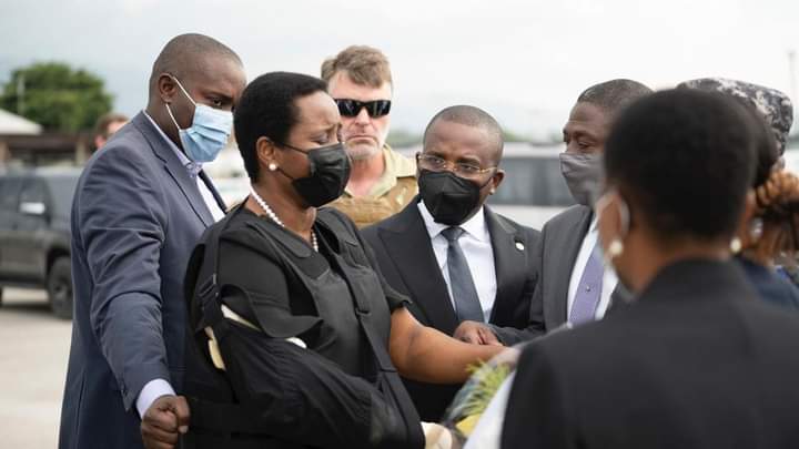 Imágenes del regreso de la viuda del presidente Jovenel Moise a Haití