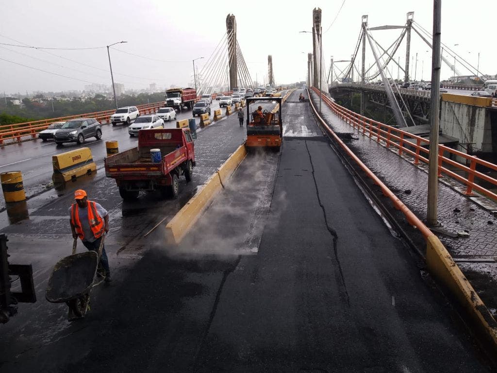 Remodelación puente Juan Bosch a punto de culminar