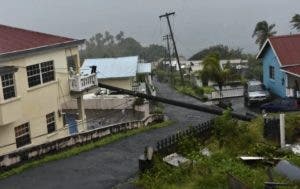 Tormenta Elsa pierde fuerza a su paso por República Dominicana y Haití