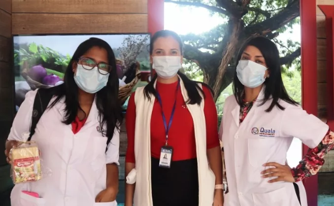 Ejecutivas de la empresa Quala Dominicana.