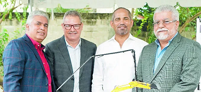 Miguel Ángel Cruz, Jorge Torres, Eduardo López y Juan  Guerra.