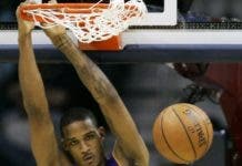 Dwight Howard y Trevor Ariza acuerdan con Lakers