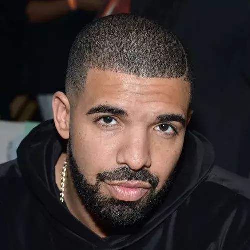 Drake demanda a Universal por difundir el tema de Kendrick Lamar que lo acusa de pedófilo