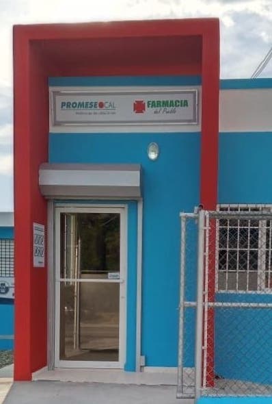 Promese inaugura una farmacia en Ocoa