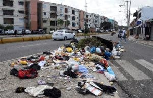 Los vertederos improvisados se mantienen en Santo Domingo Este