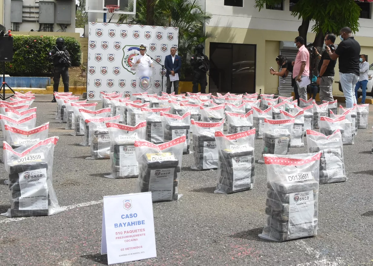 Autoridades ocupan  30 toneladas de drogas