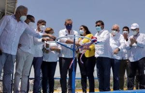 El presidente Luis Abinader inaugura proyectos en Azua