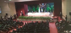 Presidente Abinader participa en graduación colegio Loyola