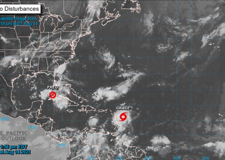 Fred se degrada a “ola tropical” y la tormenta tropical Grace se fortalece
