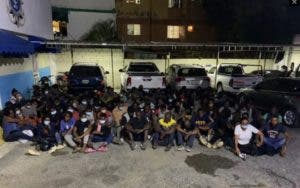 Apresan 97 haitianos se iban en yola para Puerto Rico