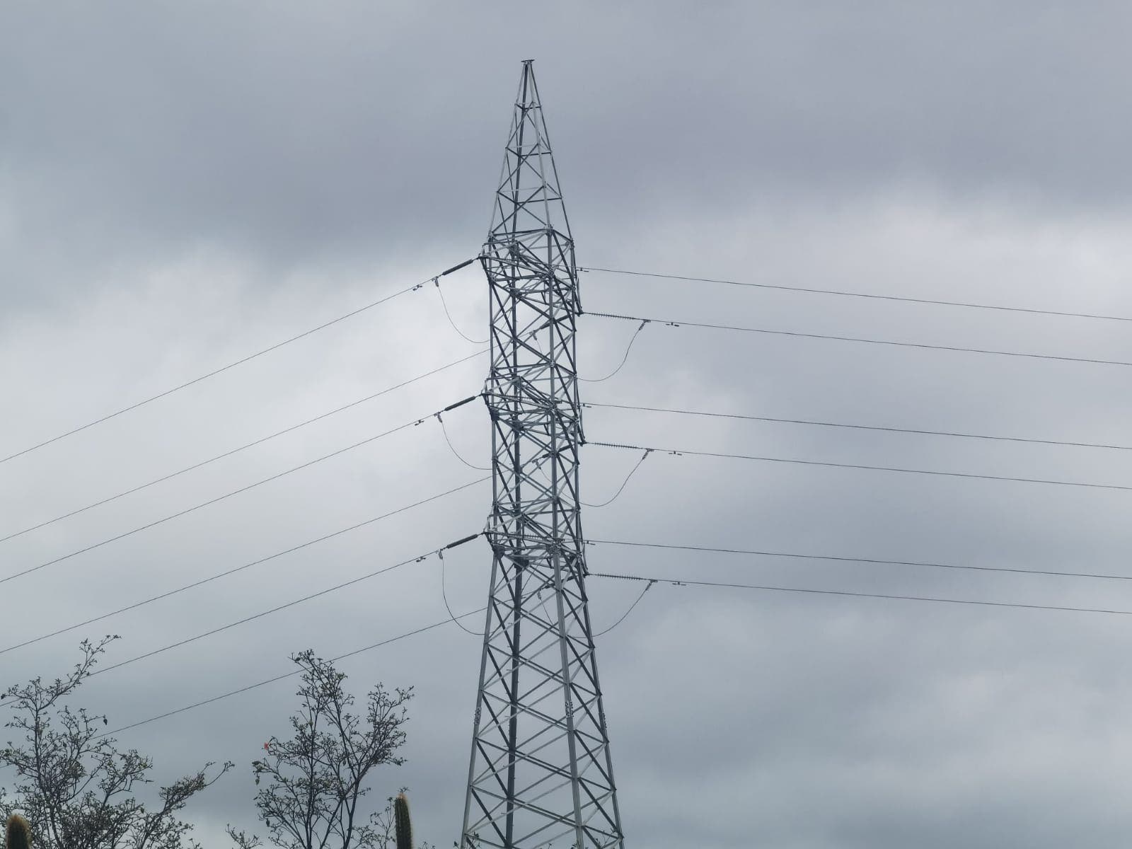 ETED: Cuatro provincias y parte de Santo Domingo Este sin electricidad por averías