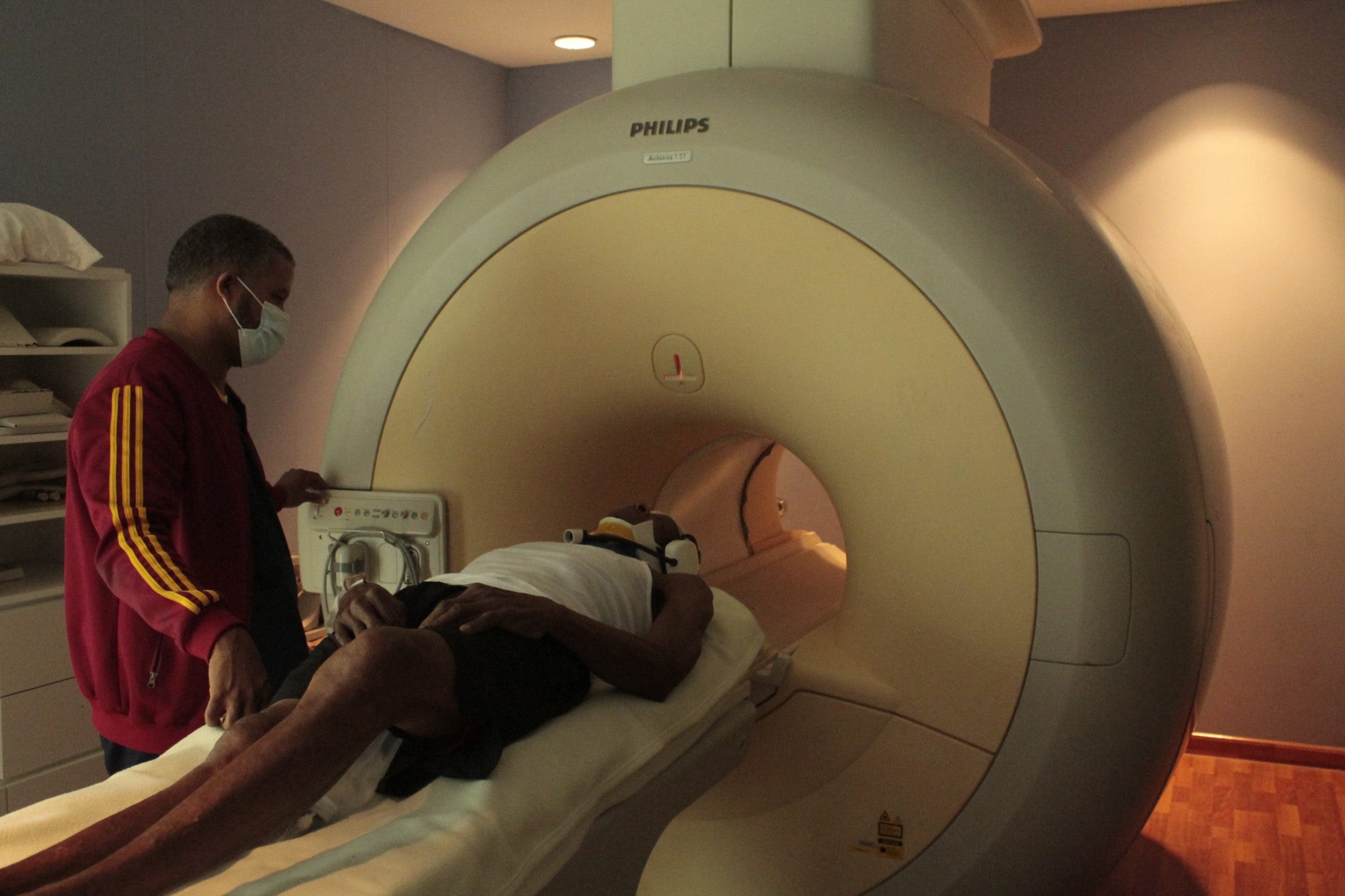 Hospital Ney Arias instala área de resonancia magnética nuclear