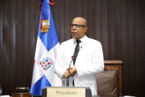 Alfredo Pacheco es reelecto como presidente de la Cámara de Diputados