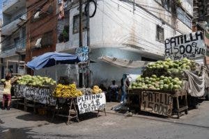 Representantes de grandes partidos opositores de Venezuela acudirán a diálogo