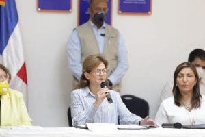 Vicepresidenta da seguimiento a obras anunciadas en Concejo de Gobierno en Barahona