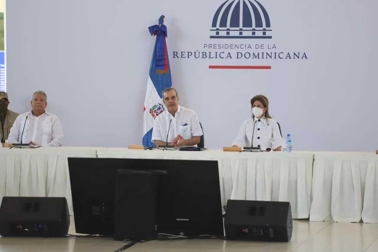 Presidente Abinader promete obras por RD$156 millones en la línea noroeste