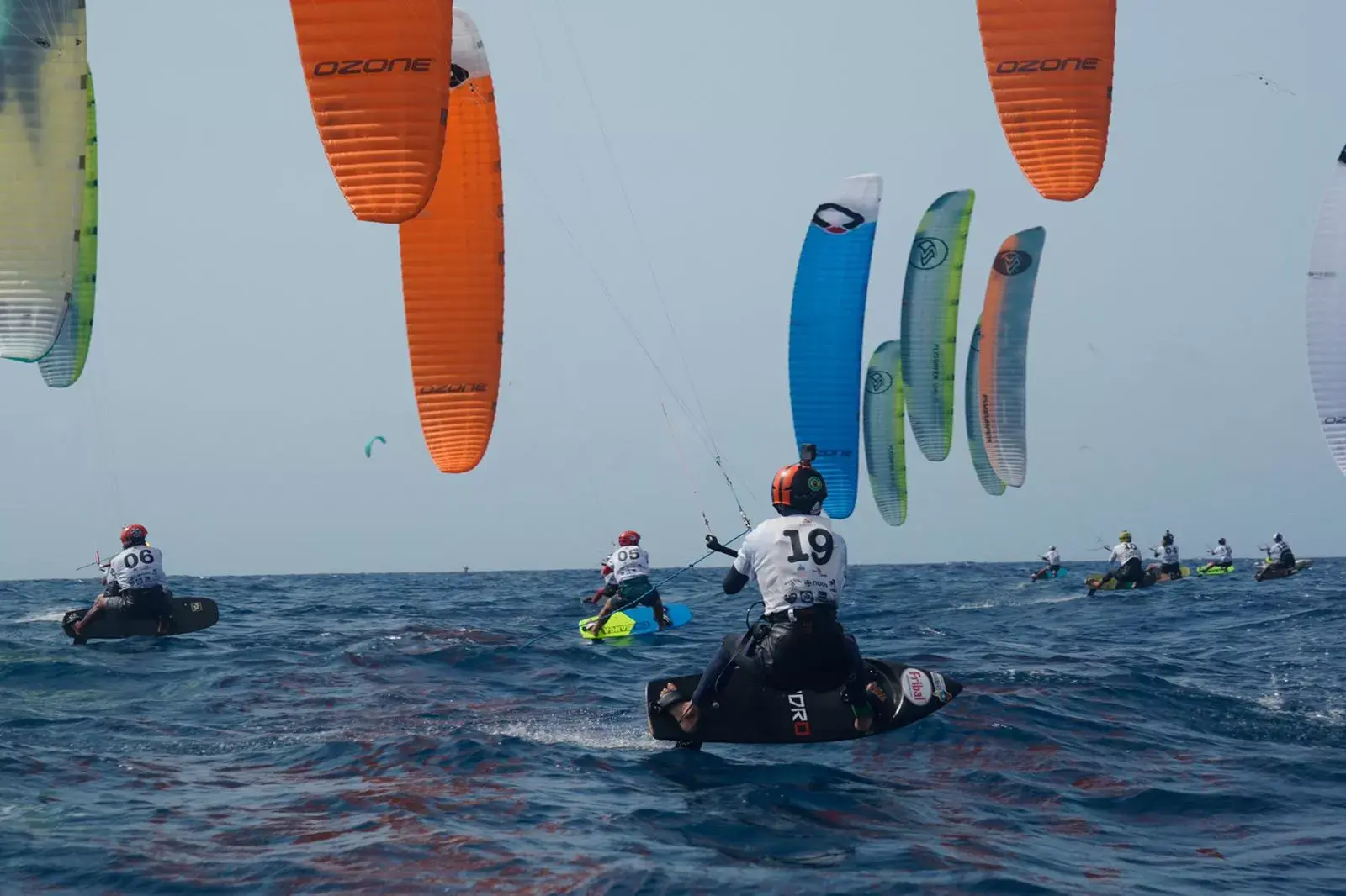 El dominicano Deury Corniel clasifica para la final Panamericana Regata Kite 2021