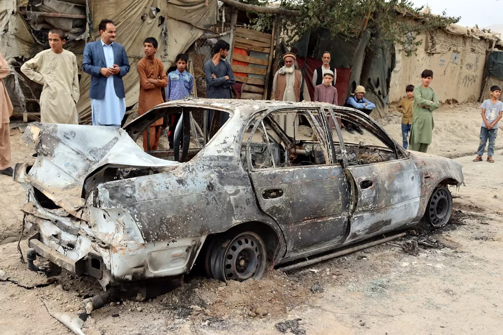 Varios cohetes golpean barrio cercano al aeropuerto de Kabul