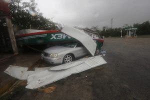 Grace, de nuevo huracán, avanza hacia la costa de México