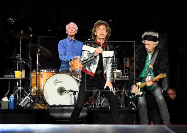 Jagger y Richards divulgan fotos de su compañero Charlie Watts