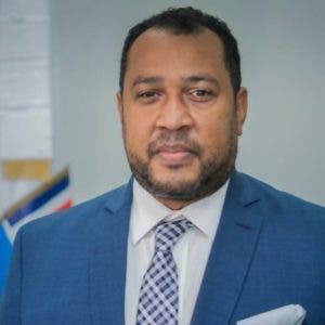 Miguel Ortega renuncia como director de Radio Educativa Dominicana por «maltrato y humillación» del Gobierno