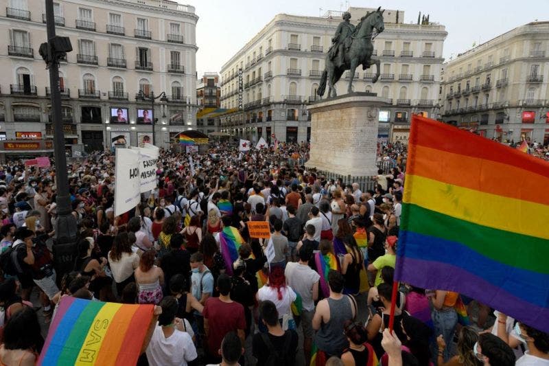 La brutal agresión homófoba cometida por 8 encapuchados en el centro de Madrid