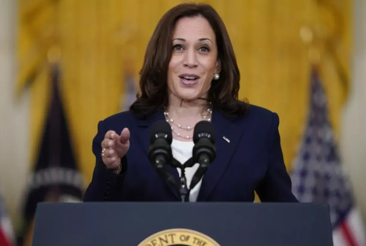 Kamala Harris se reunirá con empresarias latinas por mes de Herencia Hispana