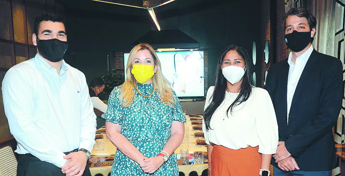 Diego Pimentel, Pamela Álvarez, Lizka Richards y Peter Díaz.