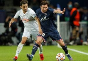 Messi y Paredes se entrenan aparte en la primera práctica de Argentina