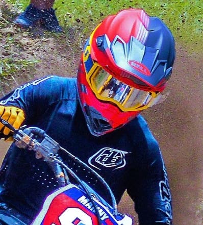 Mora se impone en la  MX-2 en el motocross