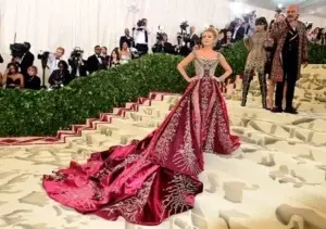 Exposición de moda del Met tiene la mirada en el presente