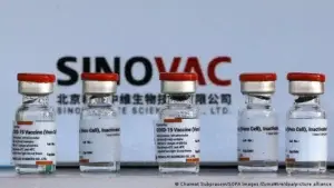 OPS anuncia acuerdo con la china Sinovac para ofrecer más vacunas en América