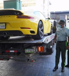 Identifican propietario del Porsche amarillo de la avenida Lincoln