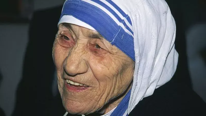 Madre Teresa de Calcuta: las luces y sombras de una vida dedicada a los más pobres