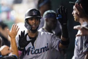 Lewin Díaz muestra poder y consigue espacio con Marlins