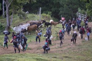 Miles de haitianos acampan en Texas tras un cruce fronterizo masivo