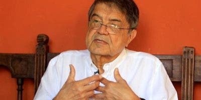 La RAE pide retirar la orden de detención contra el escritor Sergio Ramírez