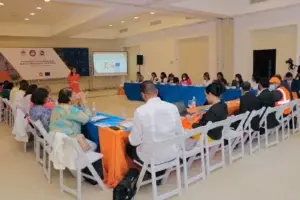 CNE y Defensa Civil imparten taller a gobernadoras para lograr resiliencia territorial