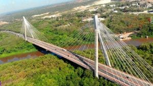 Obras Públicas abrirá este martes carriles Este-Oeste en el puente Mauricio Báez en San Pedro de Macorís