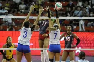 Reinas del Caribe barren en tres sets a las boricuas en Copa Panam