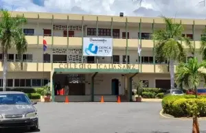 Emblemático Colegio Calasanz volvió a la virtualidad por brote de COVID-19