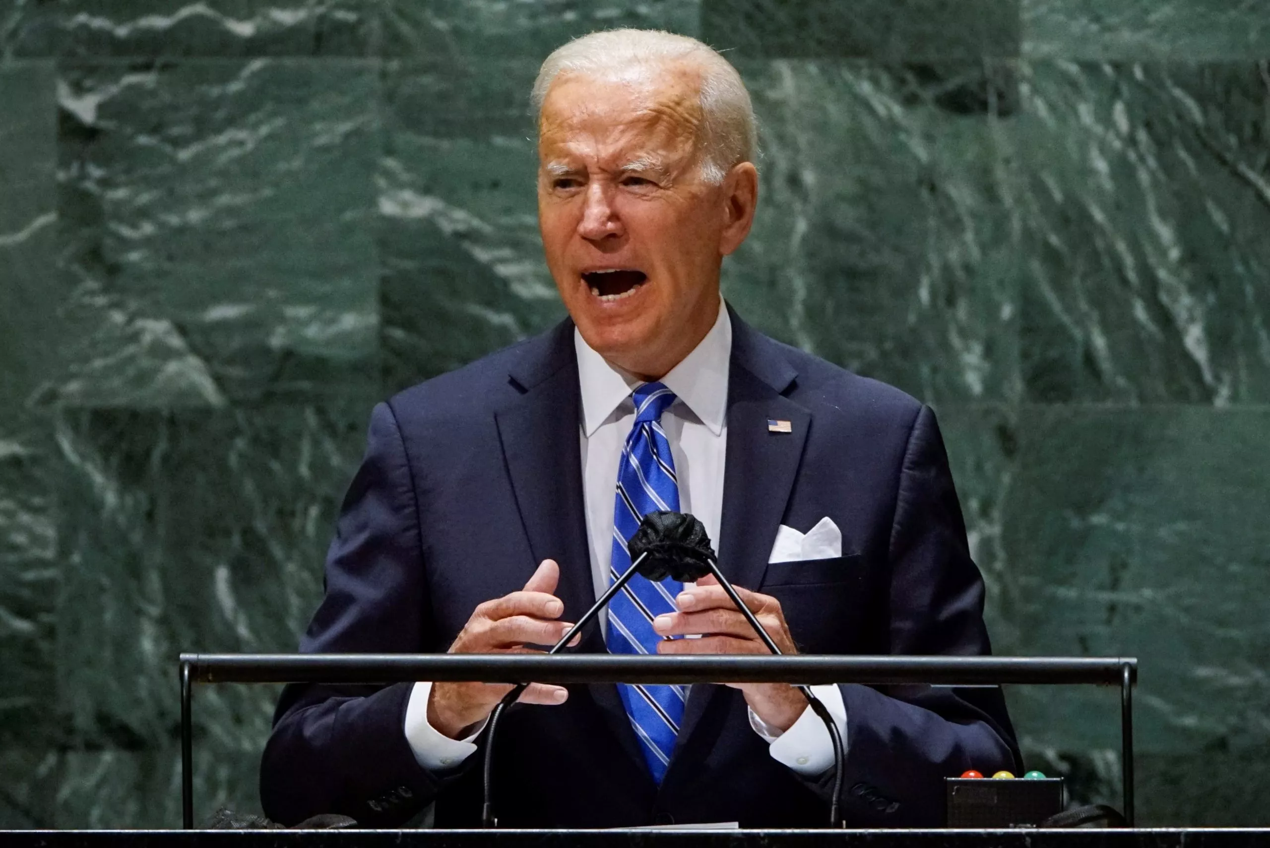 Biden promete poner “bajo control” la situación en la frontera con México