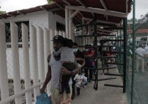 La Guardia Nacional de México detiene a 150 migrantes haitianos en frontera