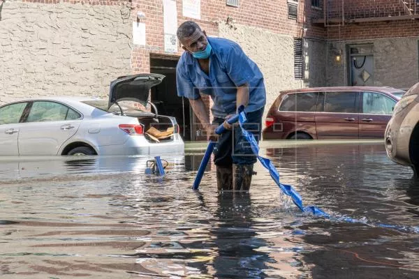 Ida deja al menos 42 muertos en inundaciones en el noreste de Estados Unidos