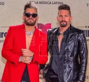 Elegancia sensual e innovación en la alfombra roja de los Billboard latinos