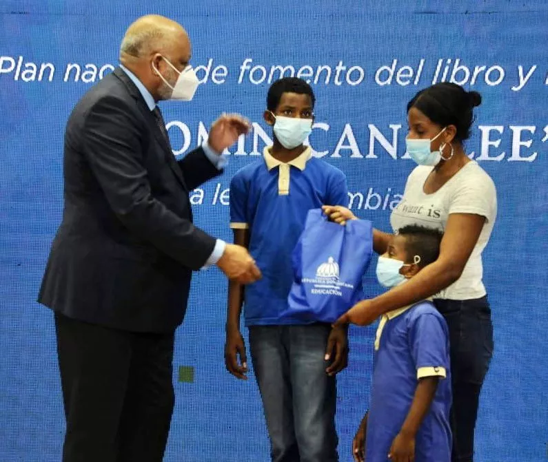 Ministerio de Educación lanza programa Dominicana Lee