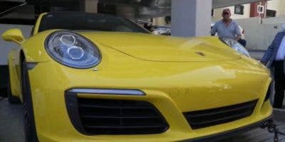 Conductor del Porsche amarillo de la Lincoln fue arrestado